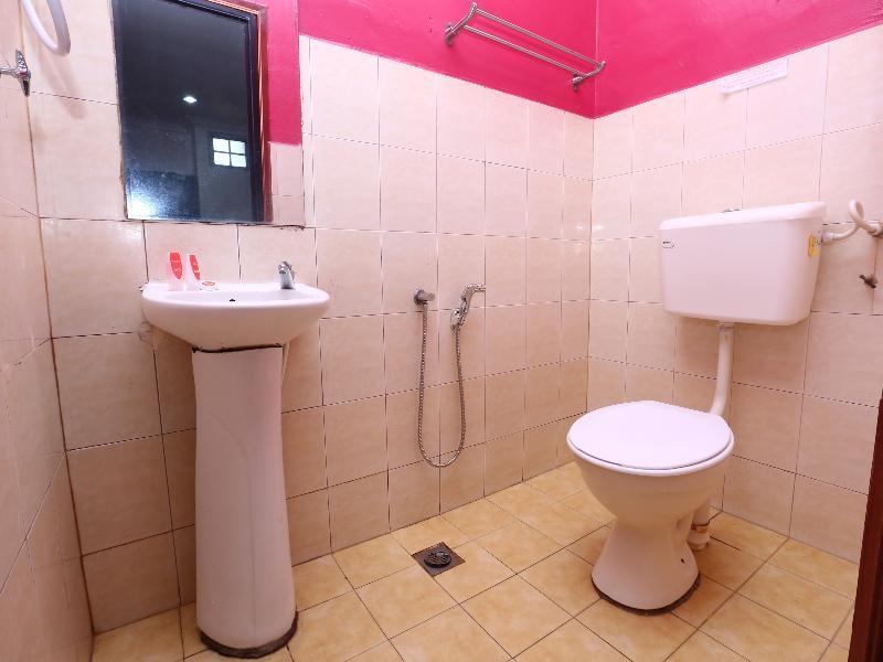 Oyo 89498 Sri Seroja Inn Budget Hotel Kota Bharu Kültér fotó